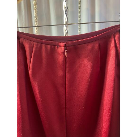 Kasper Skirt Scarlet Red Knee Length Back Hidden Zipper Lined Size 12 P - Picture 3 of 7